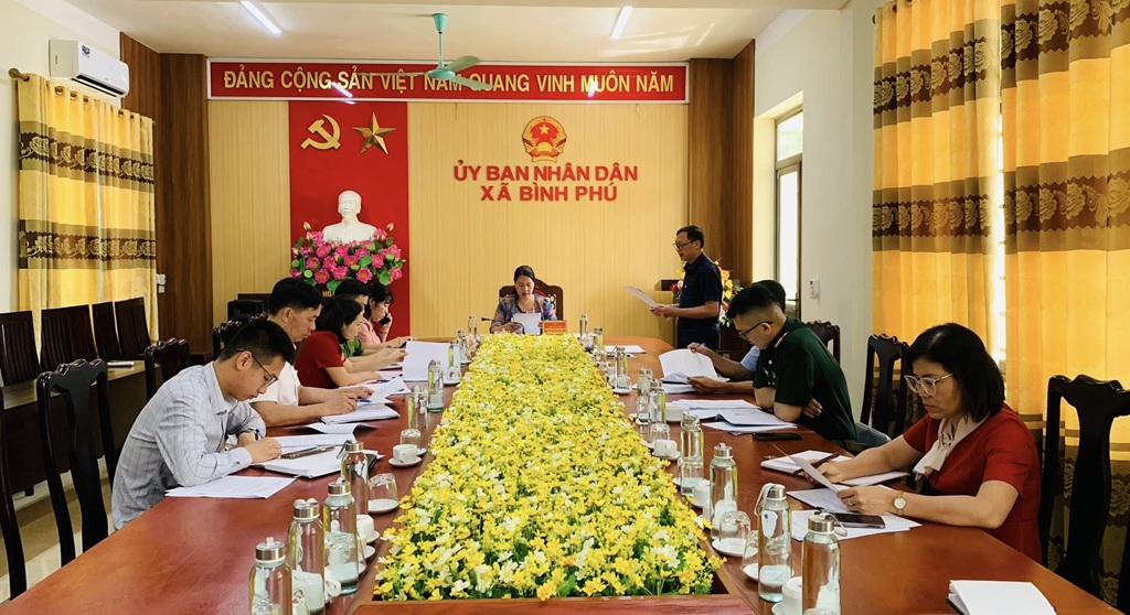 Hội nghị UBND xã Bình Phú tháng 6 năm 2026.