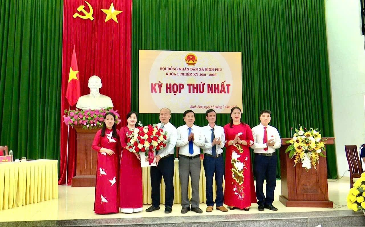 HĐND xã Bình Phú tổ chức kỳ họp thứ nhất,  khóa I, nhiệm kỳ 2021-2026 thành công tốt đẹp
