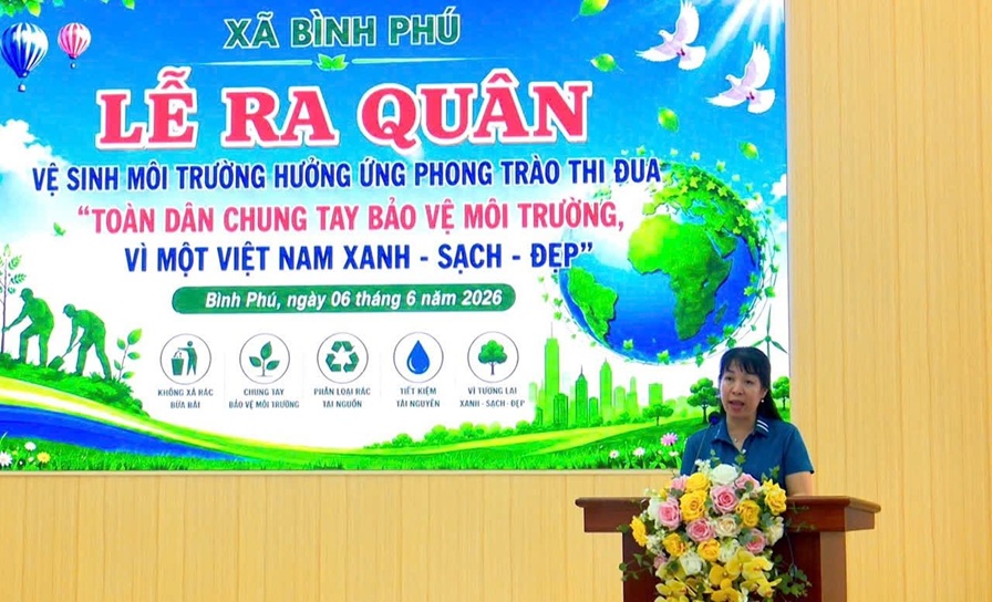 Xã Bình Phú ra quân hưởng ứng phong trào “Toàn dân chung tay bảo vệ môi trường, vì một Việt Nam xanh - sạch - đẹp”.
