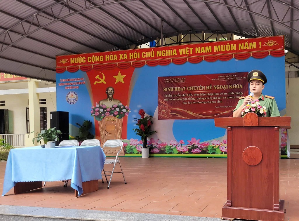 SÁNG 28/9/2026 TRƯỜNG THCS BÌNH PHÚ - PHÂN HIỆU AN ĐẠO TỔ CHỨC HOẠT ĐỘNG NGOẠI KHÓA TUYÊN TRUYỀN, PHỔ BIẾN KIẾN THỨC PHÁP LUẬT VỀ AN NINH MẠNG, AN TOÀN GIAO THÔNG, PHÒNG, CHỐNG MA TÚY VÀ BẠO LỰC HỌC ĐƯỜNG
