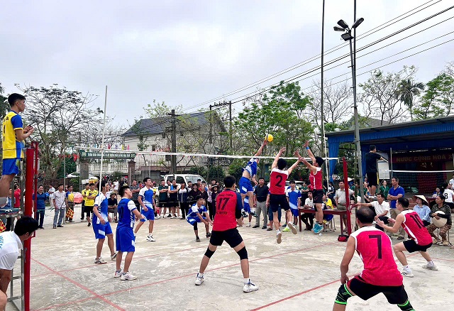 Xã Bình Phú tổ chức Giao lưu Bóng chuyền hơi chào mừng Lễ hội truyền thống Đền Nhà Bà năm 2026.