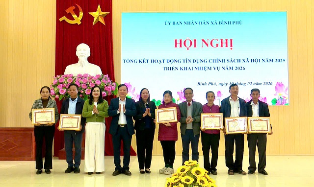 UBND xã Bình Phú tổ chức hội nghị tổng kết hoạt động tín dụng chính sách xã hội năm 2025, triển khai nhiệm vụ năm 2026.