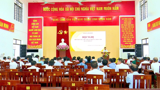 UBND xã Bình Phú tổ chức triển khai thực hiện một số nhiệm vụ trọng tâm quý IV năm 2025.