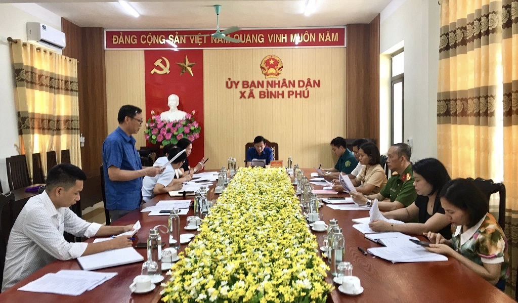 Hội nghị giao ban Chủ tịch, Phó Chủ tịch UBND xã Bình Phú tháng 8 năm 2025