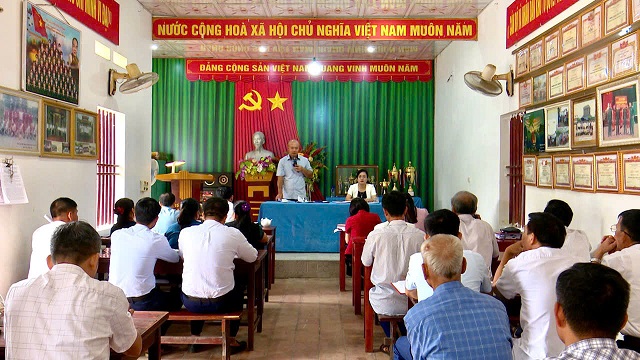 Đảng uỷ xã Bình Phú làm việc với các chi bộ khu dân cư thuộc xã Tiên Du cũ.