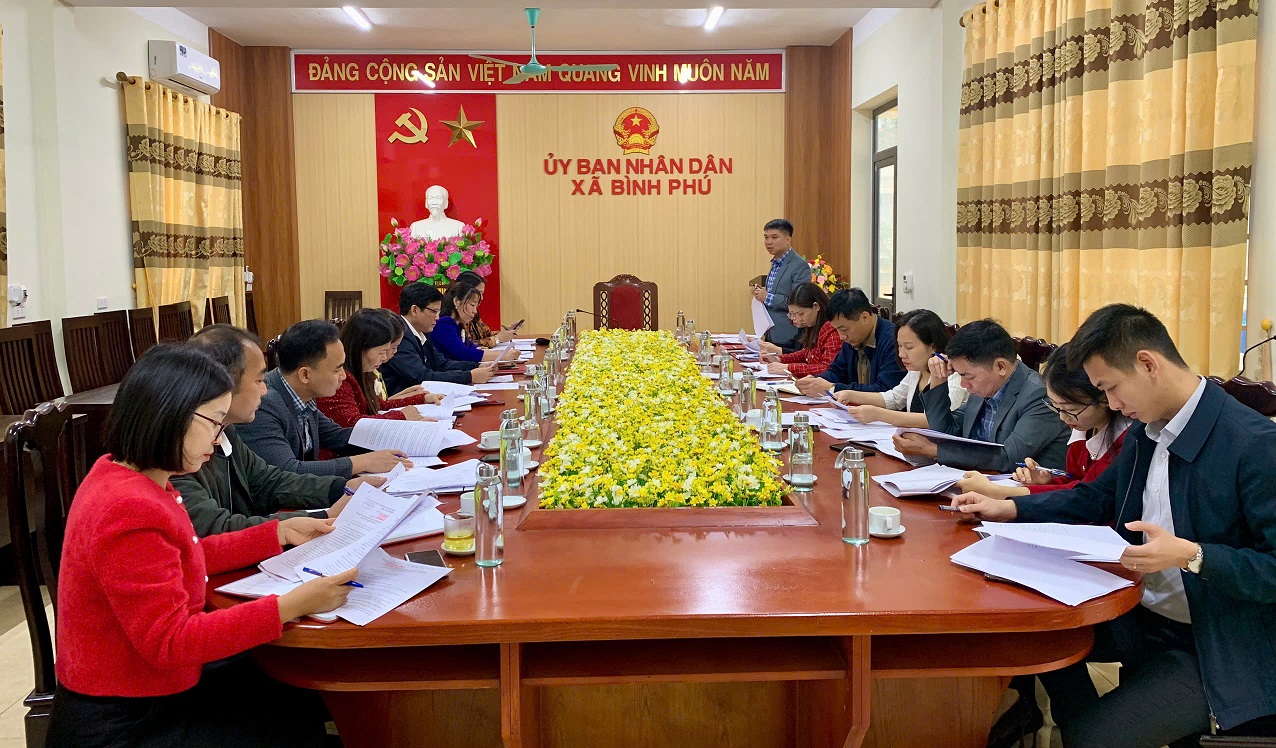 Thường trực HĐND xã Bình Phú tổ chức phiên họp tháng 12 năm 2025.