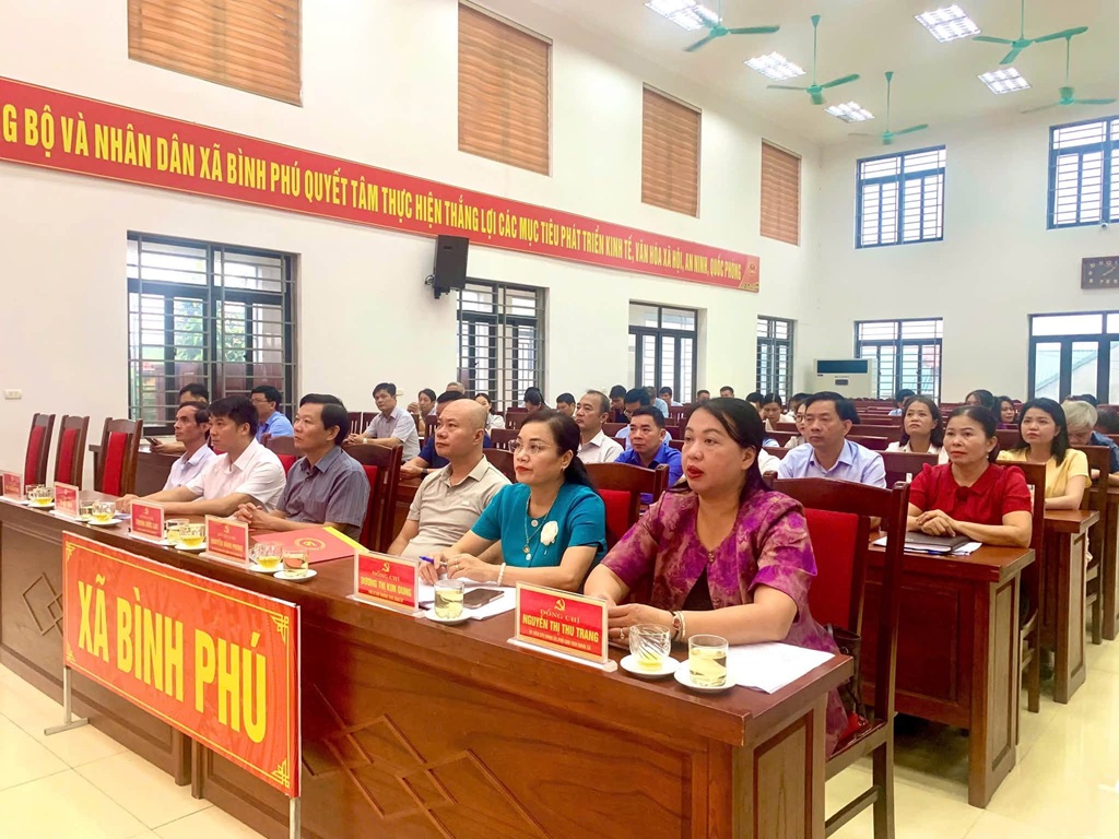 Xã Bình Phú tham dự hội nghị toàn quốc quán triệt và triển khai thực hiện Nghị quyết Hội nghị Trung ương 3, khoá XIV.