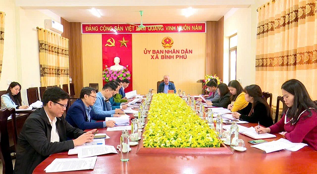 Hội nghị Ban Thường vụ Đảng uỷ xã Bình Phú tháng 11.