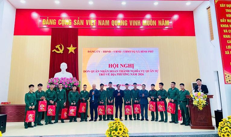 Xã Bình Phú đón quân nhân hoàn thành nghĩa vụ quân sự trở về địa phương năm 2026