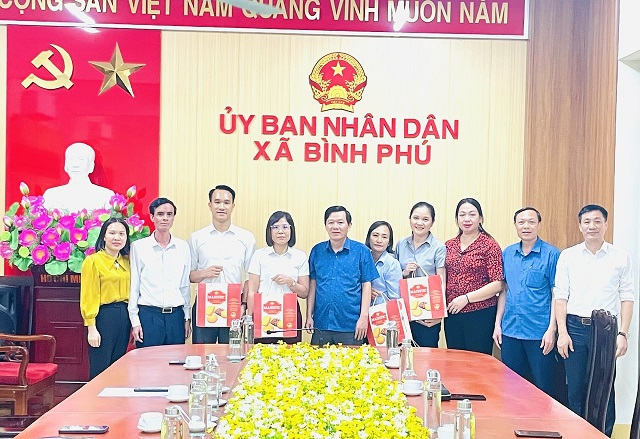 UBND xã Bình Phú: Gặp mặt cán bộ, công chức, viên chức là con liệt sỹ, thương binh, bệnh binh nhân kỷ niệm 78 năm Ngày Thương binh – Liệt sỹ (27/7/1947 – 27/7/2025)
