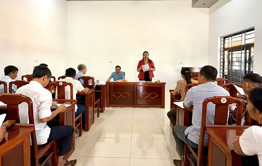 XÃ BÌNH PHÚ TRIỂN KHAI LẤY Ý KIẾN NHÂN DÂN VỀ ĐỀ ÁN ĐIỀU CHỈNH ĐỊA GIỚI HÀNH CHÍNH.