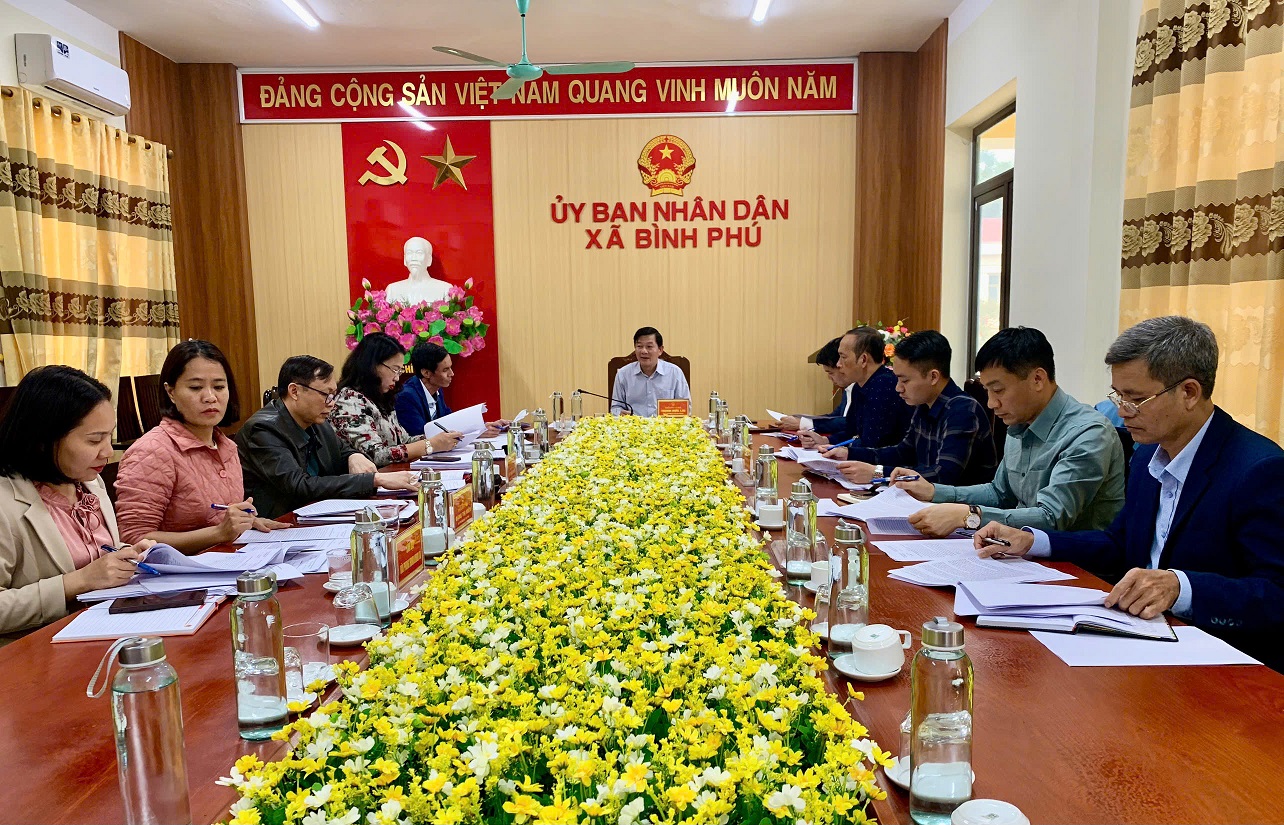 Hội nghị UBND xã Bình Phú tháng 12 năm 2025.