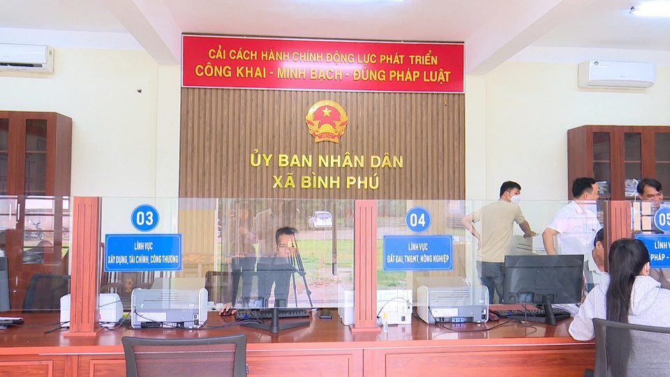 Xã Bình Phú: Nâng cao trách nhiệm cán bộ đáp ứng yêu cầu sau sáp nhập