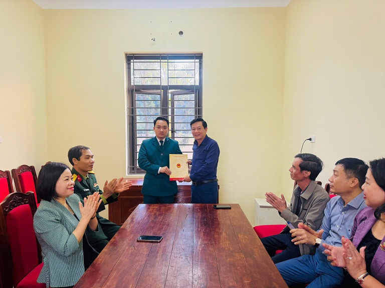 Công bố Quyết định bổ nhiệm Phó Chỉ huy trưởng Ban CHQS xã Bình Phú